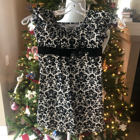 Perfect black and white holiday dress - Picture 1 of 4